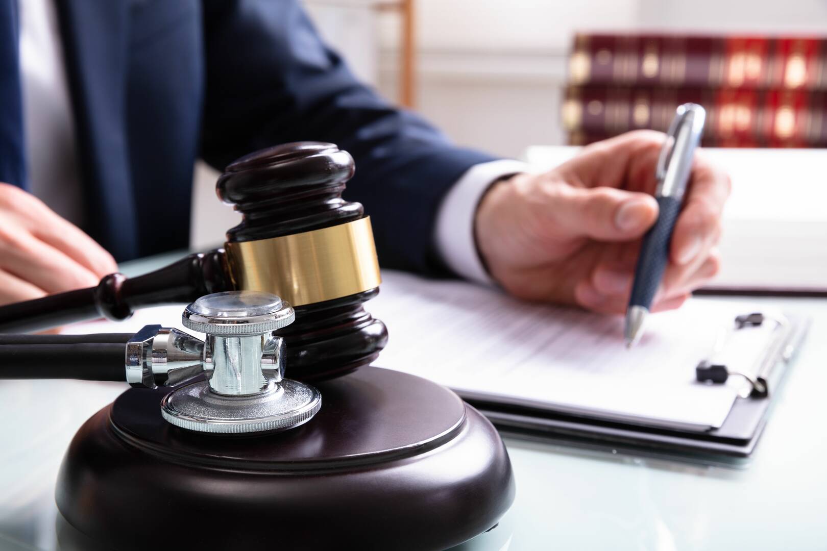 Proven Slip And Fall Attorney in Garden City NY for Premises Liability Cases